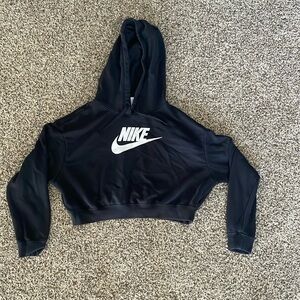 Cropped Nike Sweatshirt